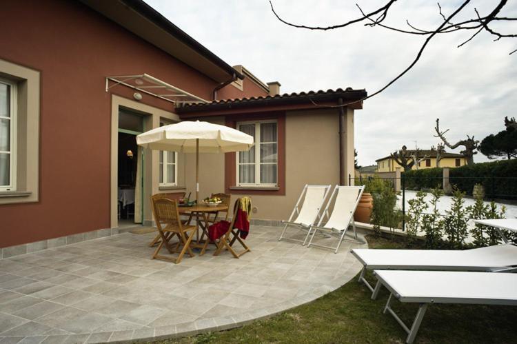Cevoli Country Resort 라리 외부 사진