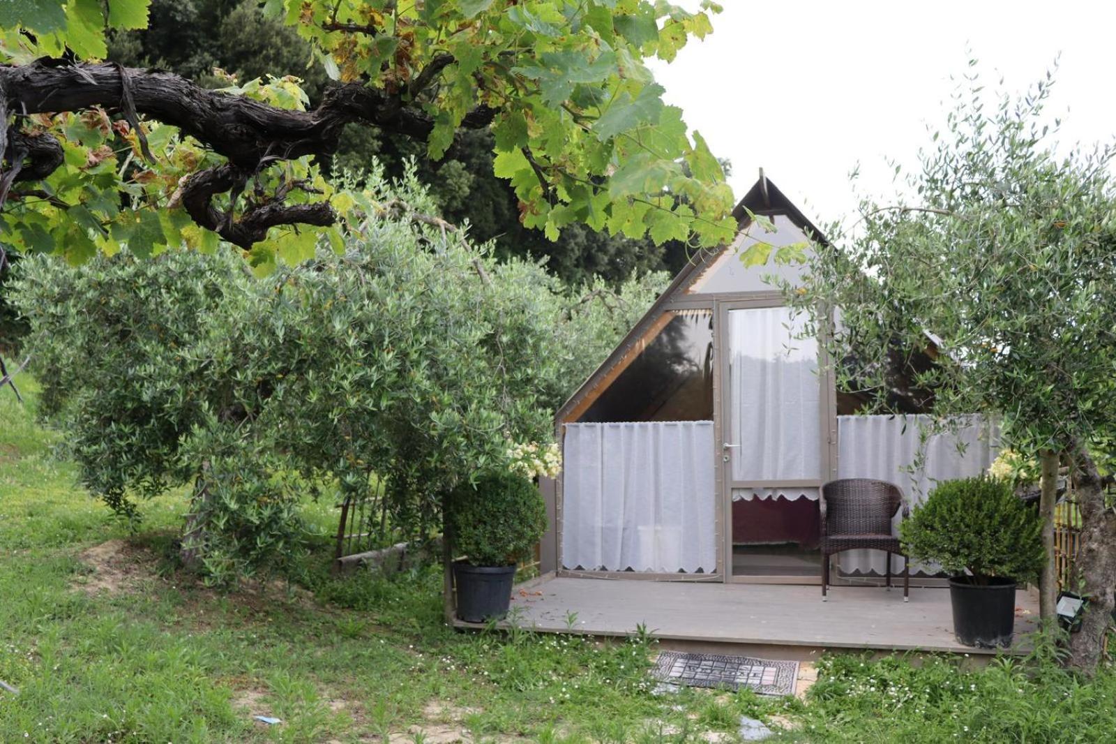 Cevoli Country Resort 라리 외부 사진