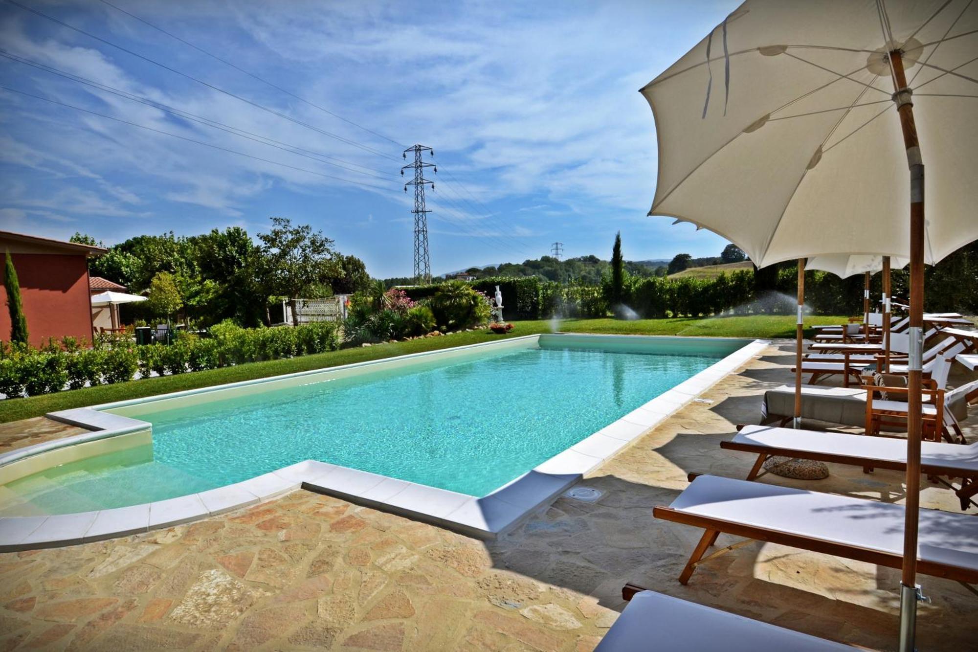 Cevoli Country Resort 라리 외부 사진