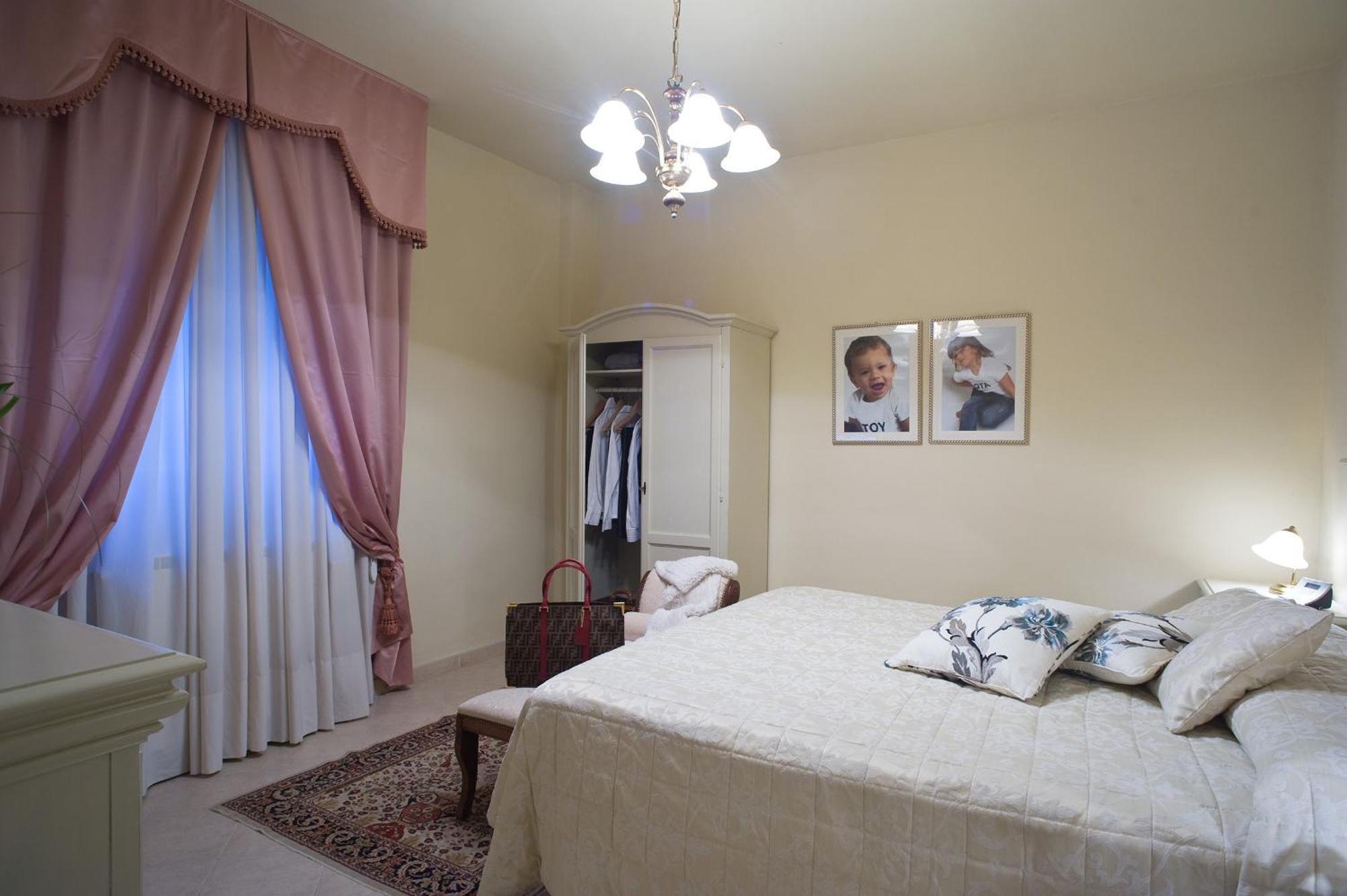 Cevoli Country Resort 라리 객실 사진