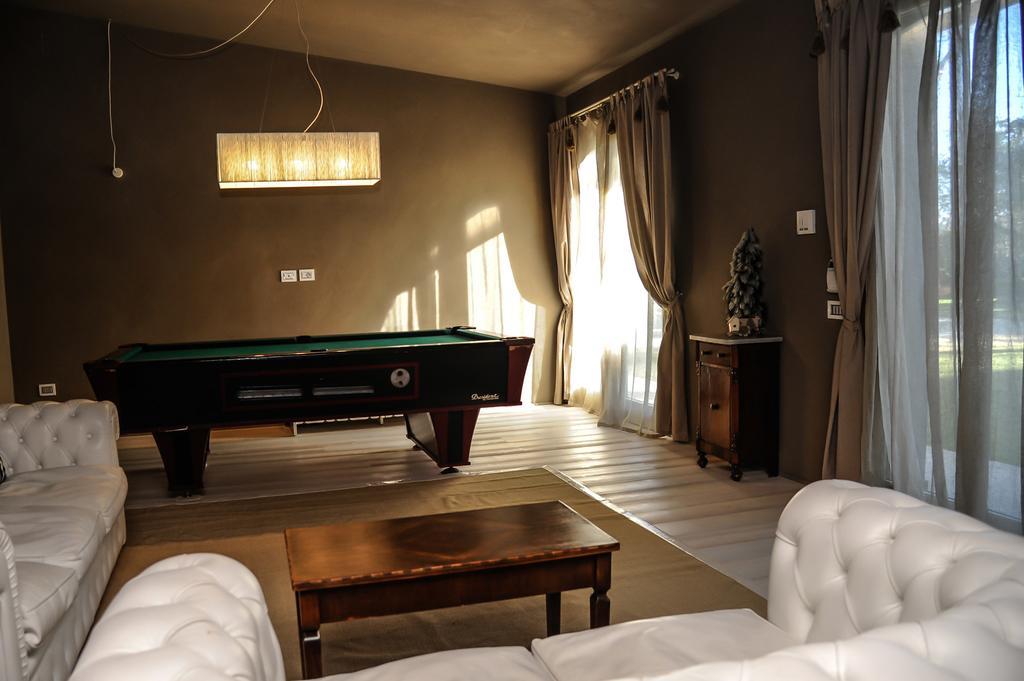 Cevoli Country Resort 라리 외부 사진